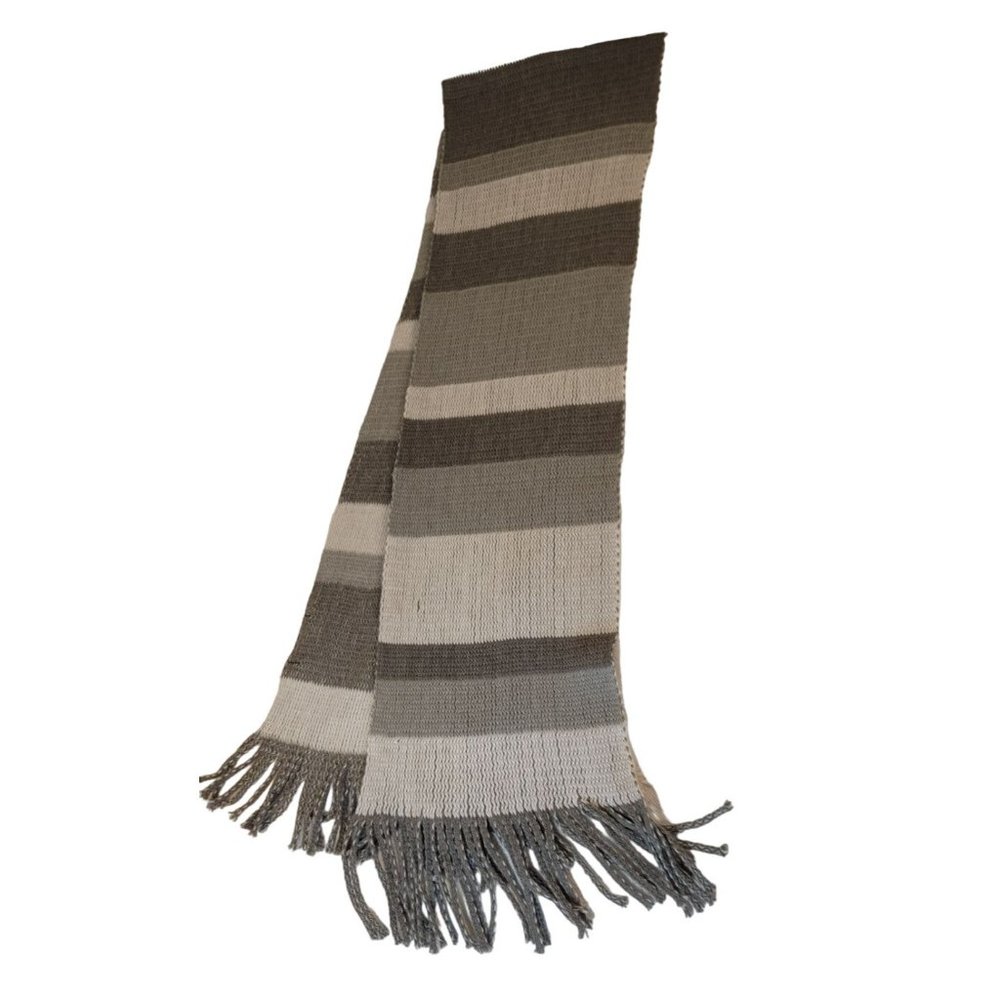 New York & Company Grey and White Knit Scalf NWT Adult